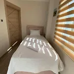 Maleyna Kemer