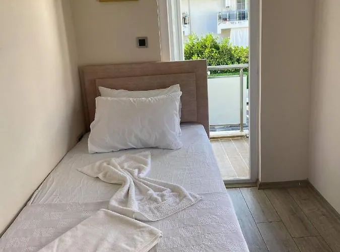 Maleyna Kemer